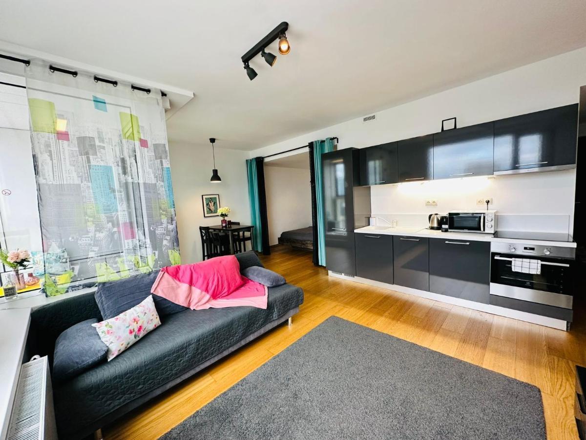 Apartments In Panorama City On 25Th Floor - Amazing View Close To Old Town Bratislava Buitenkant foto