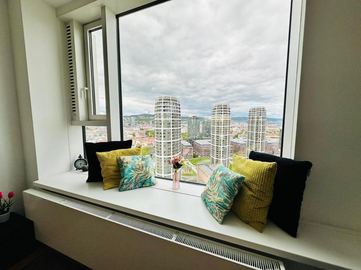 Apartments In Panorama City On 25Th Floor - Amazing View Close To Old Town Bratislava Buitenkant foto