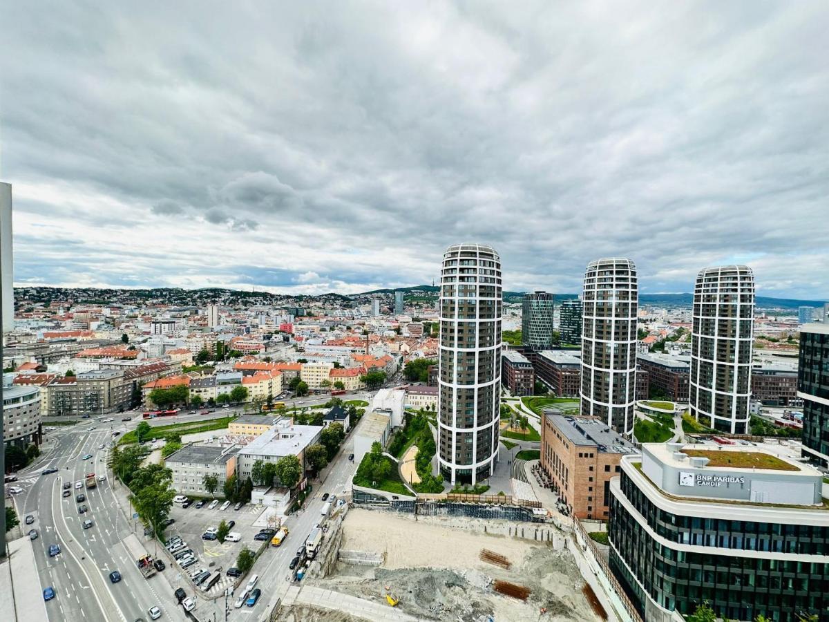 Apartments In Panorama City On 25Th Floor - Amazing View Close To Old Town Bratislava Buitenkant foto