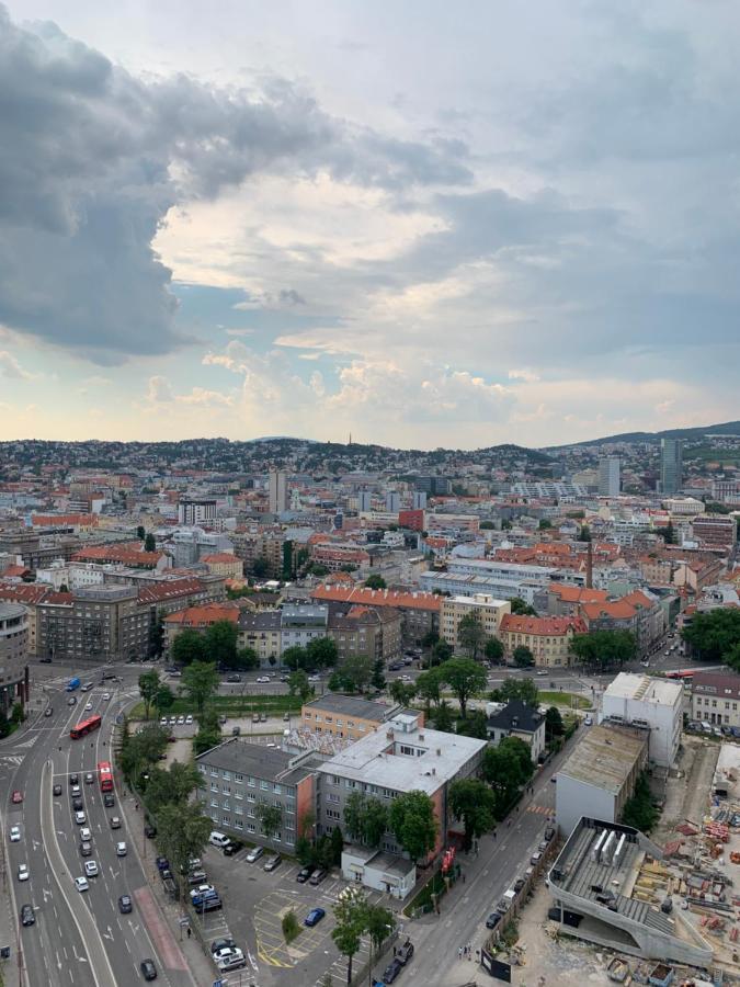 Apartments In Panorama City On 25Th Floor - Amazing View Close To Old Town Bratislava Buitenkant foto